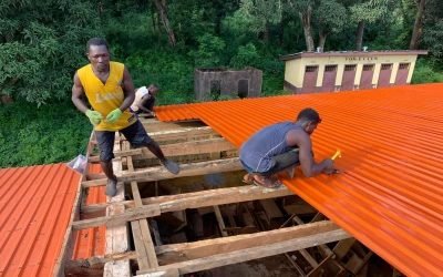 Renovación del tejado de la Escuela Rural de Diassia